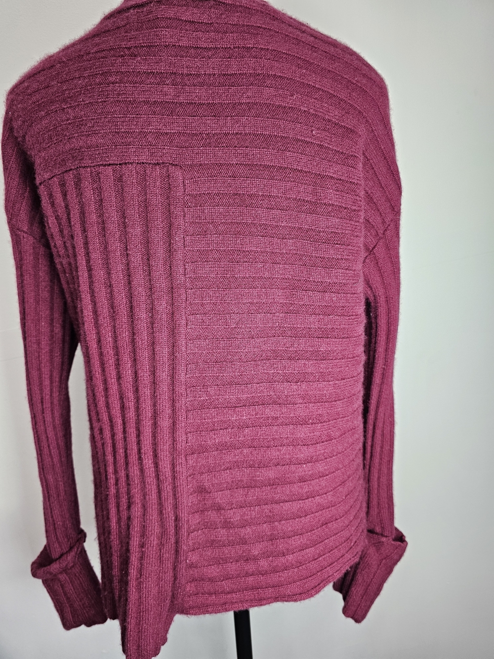 Nordstrom Signature 100% Cashmere Asymmetrical Mixed-Rib Crewneck Sweater (XS) - Picture 2 of 5